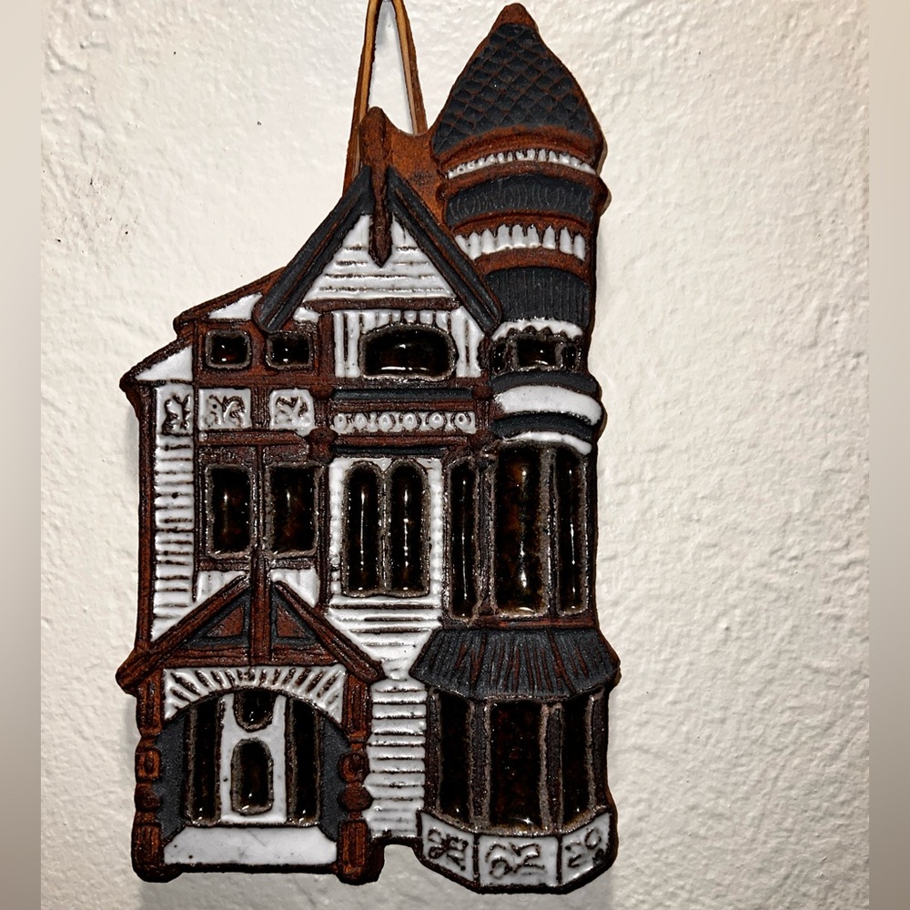 CERAMIC POTTERY Victorian house Willamina Oregon handmade artist littlejohn